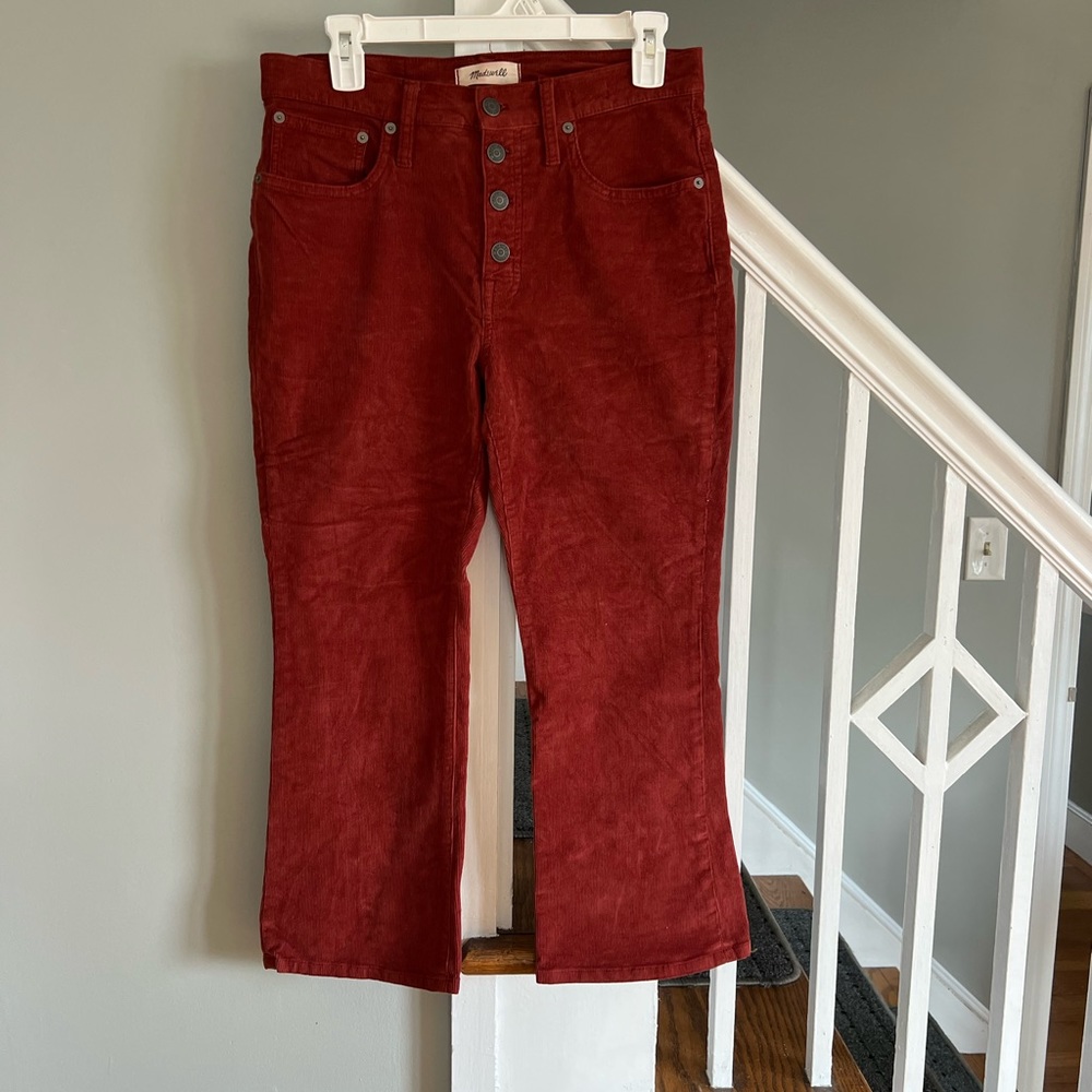 Super cute Madewell corduroy red pants 🍂🍁